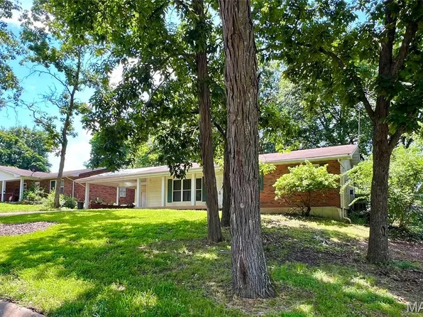 215 Circle Dr, Owensville, MO 65066