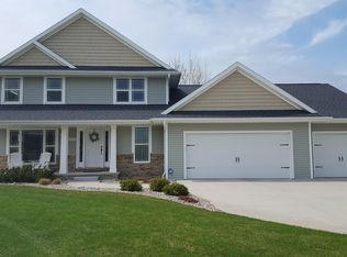 2412 Reginald Hl, De Pere, WI 54115