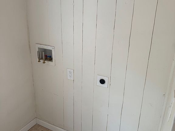 2nd image of 663 Clinchfield St