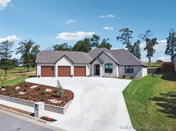 732 W Northlake Dr, Tahlequah, OK 74464