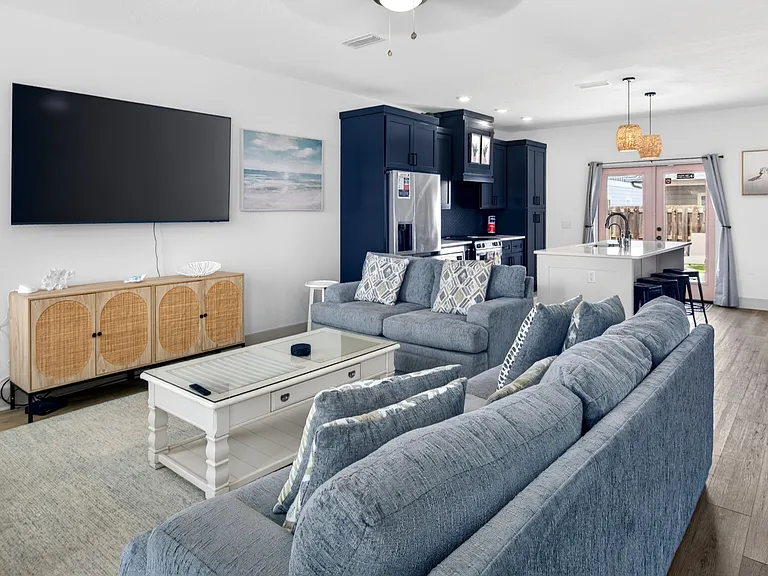 22520 Lakeview Dr — Photo 6