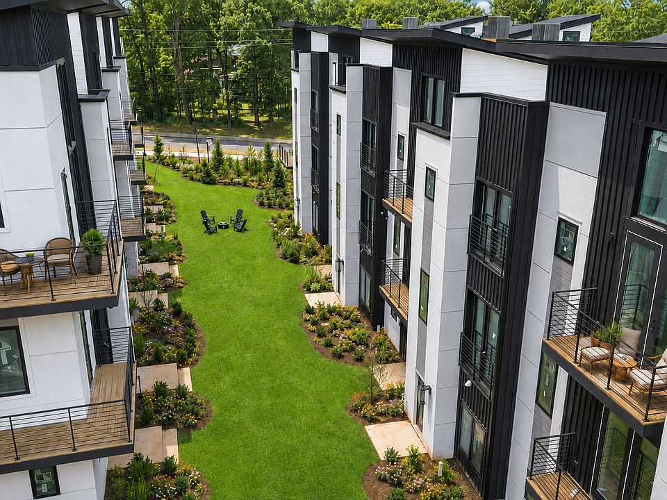 Frederick Walk Community Courtyard