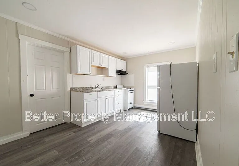 414-416 W Park Ave #4 — Photo 1
