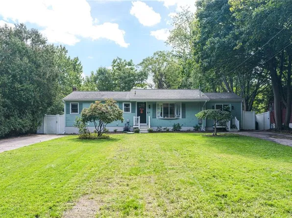 142 Cady Ave, Warwick, RI 02889