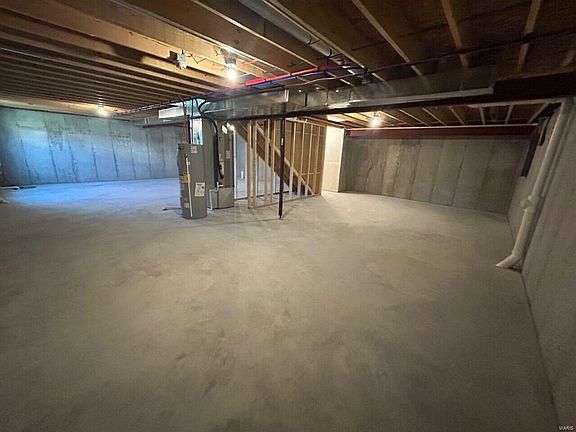 4th image of 204 N 5th St