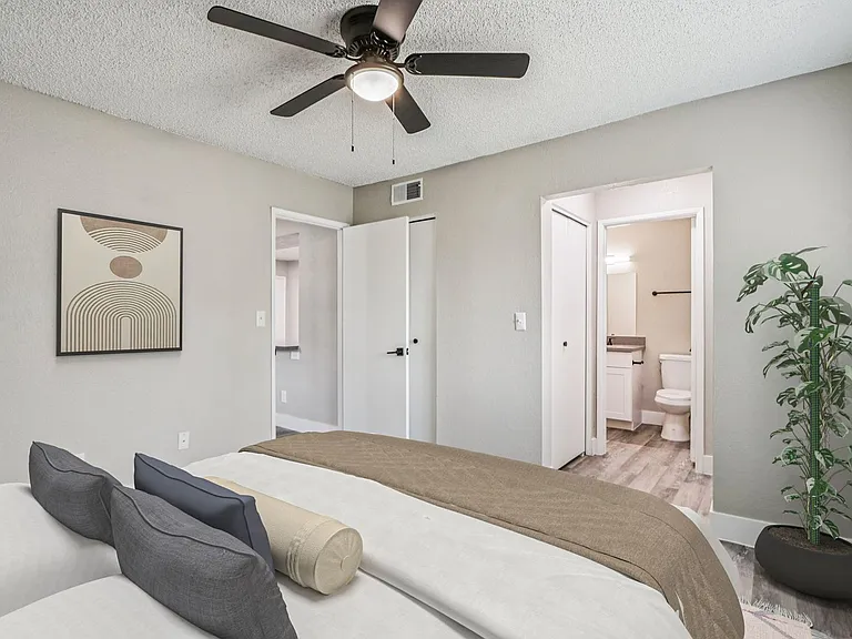 Sunrise in Chandler Apartments — Photo 102