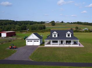 87 S Hampton Rd, Amesbury, MA 01913