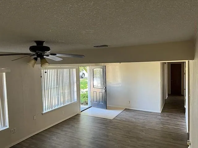 829 Bullock St — Photo 6