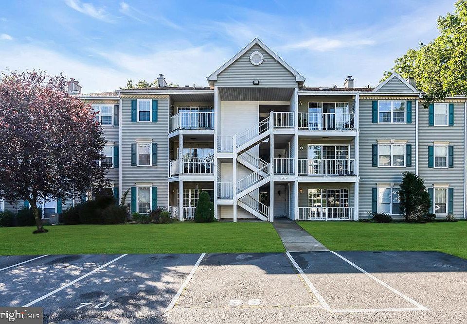 1st image of 66 Iroquois Dr #24