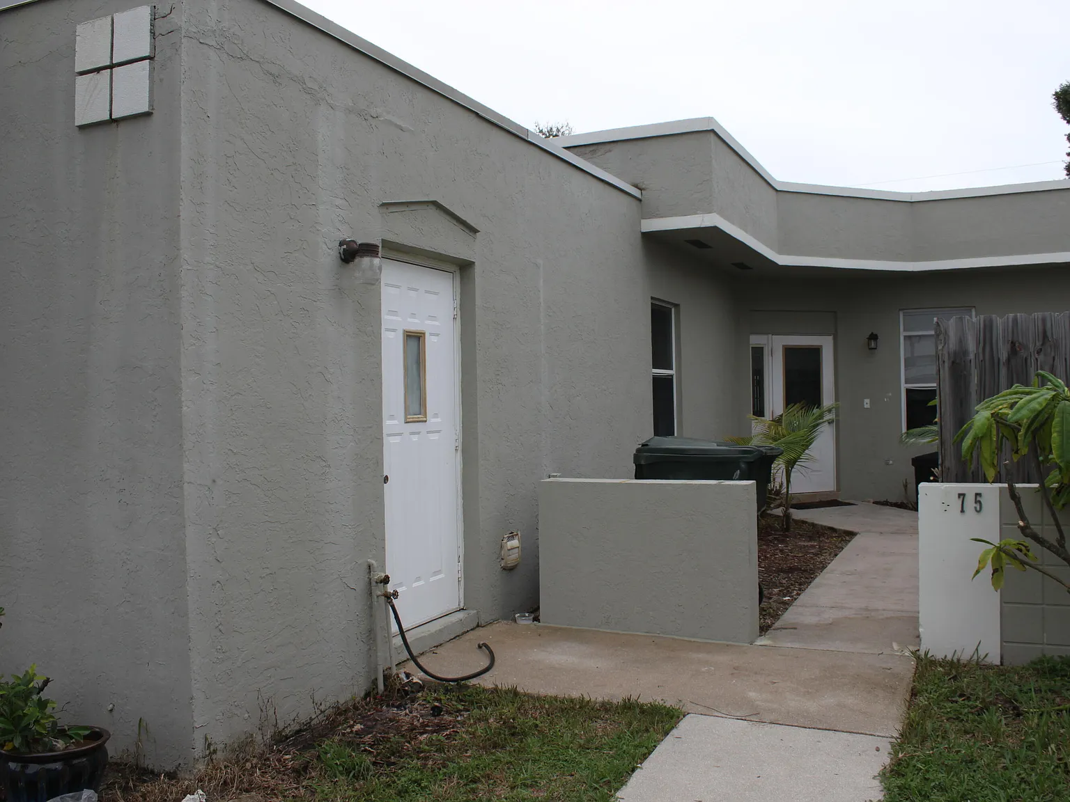 3 bed, 2.0 bath, 1950 sqft, $2,850 — Photo 1