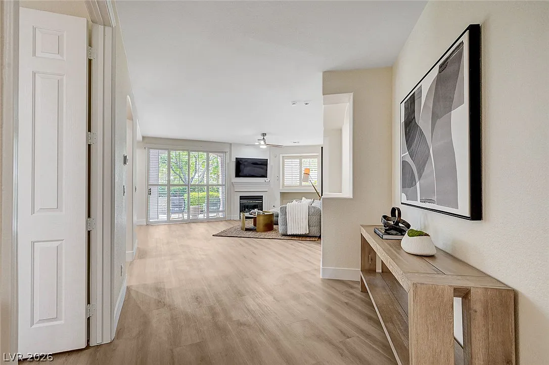 2 bed, 2.0 bath, 1531 sqft, $3,000 — Photo 2