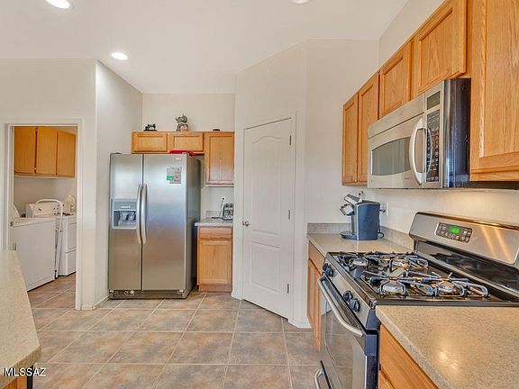 3rd image of 2194 N Avenida Del Petalo