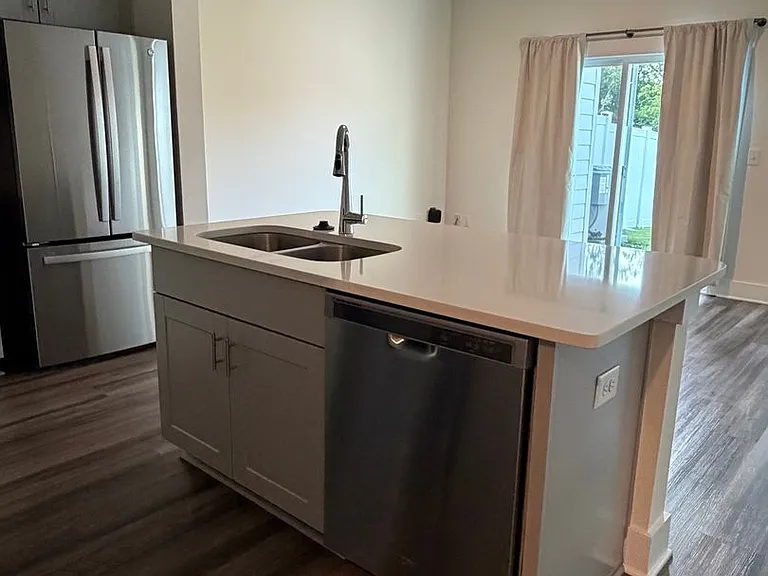 814 Thread Way — Photo 37