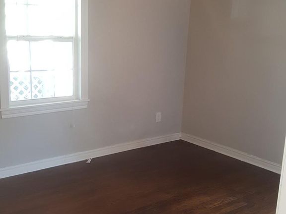 4th image of 9317 Greystone Ave