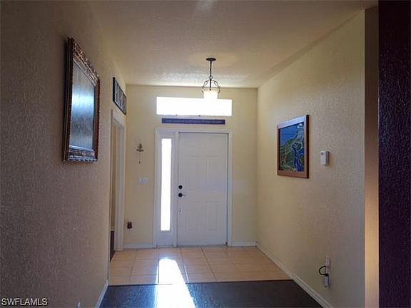4th image of 233 Nautilus Ave S