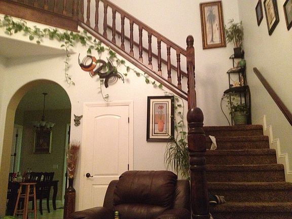 2nd image of 415 Hill St