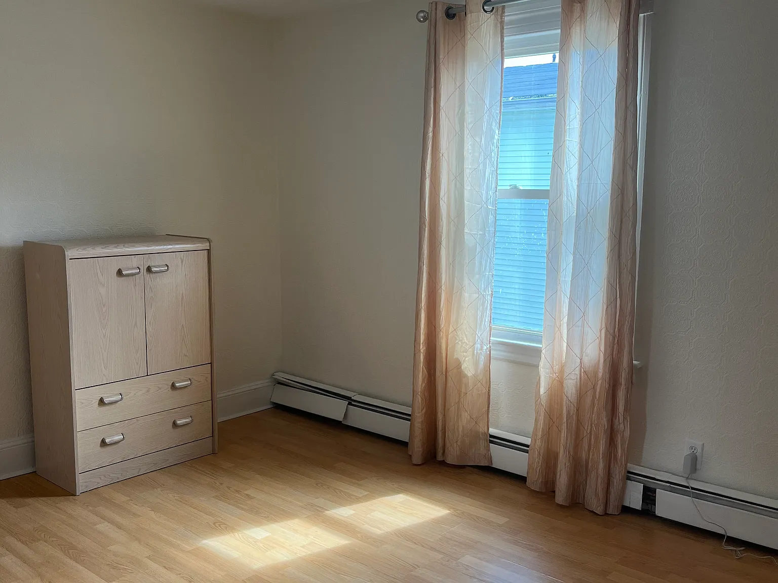 1 bed, $1,250 — Photo 3