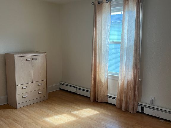 3rd image of 291 High St APT 3S