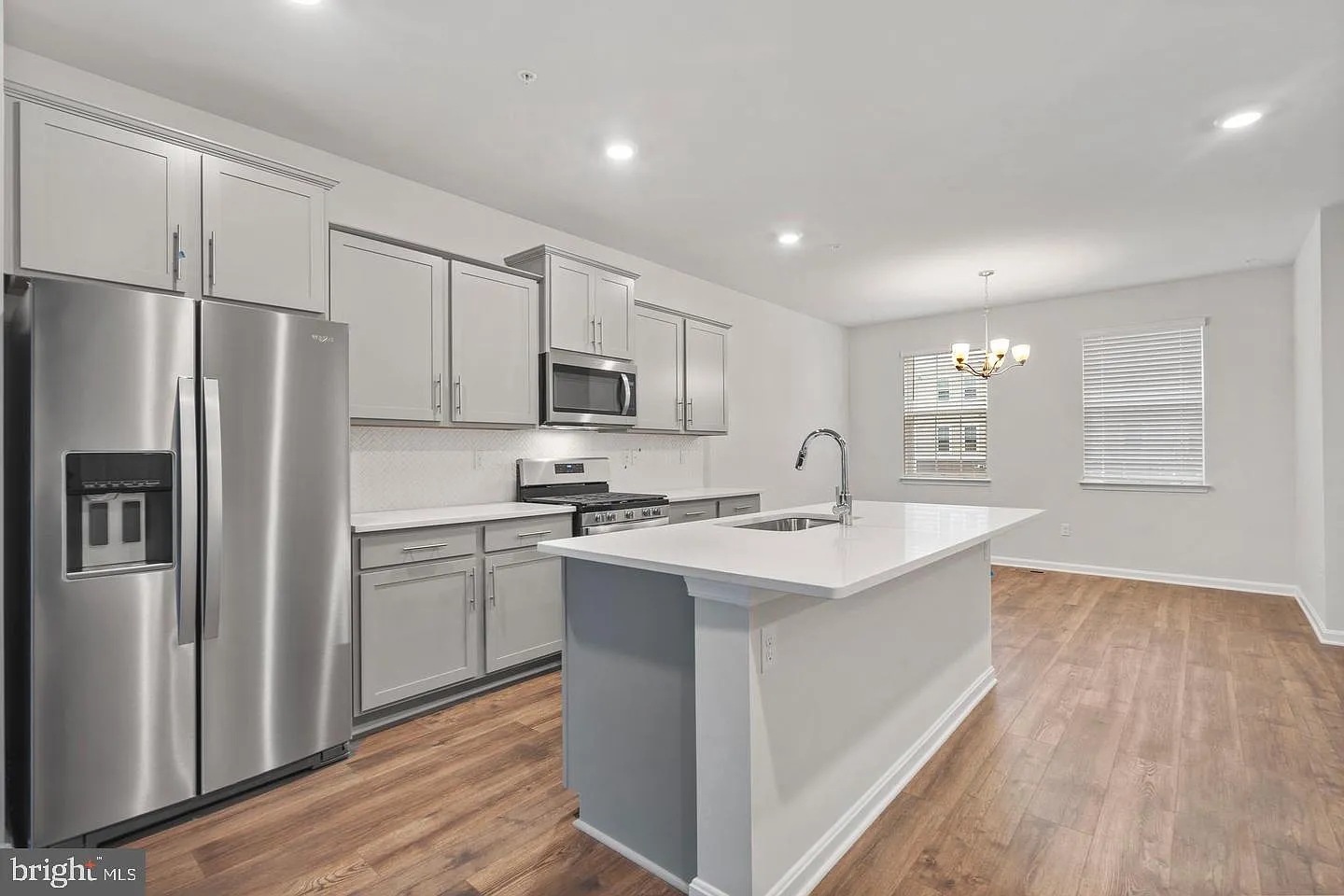 3 bed, 2.5 bath, $3,195 — Photo 4