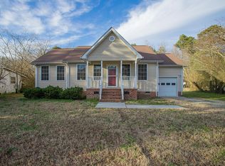 114 E Main St, Wakefield, VA 23888