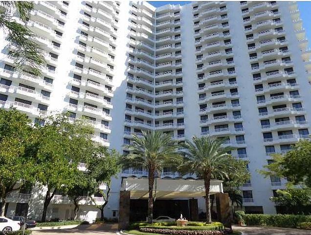 1st image of 3300 NE 192nd St APT 907