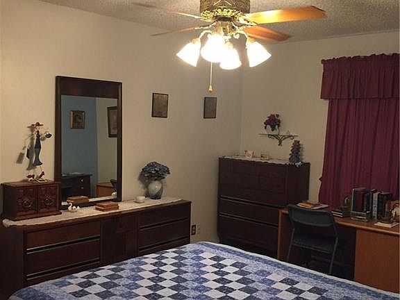 2nd image of 748 Bridle Ave
