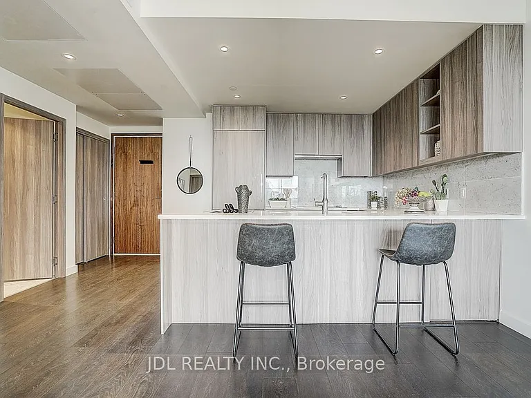 95 McMahon Dr #3102 — Photo 5