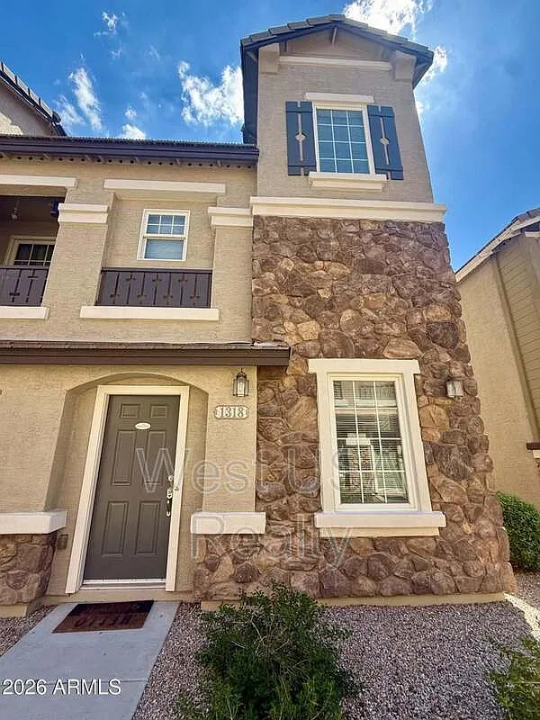 2 bed, 2.0 bath, 1187 sqft, $1,800 — Photo 1