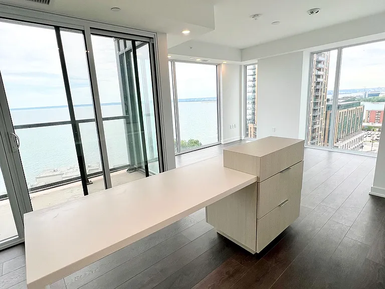 370 Martha St #1307 — Photo 18