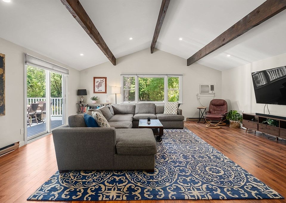 1st image of 18 Margaret St