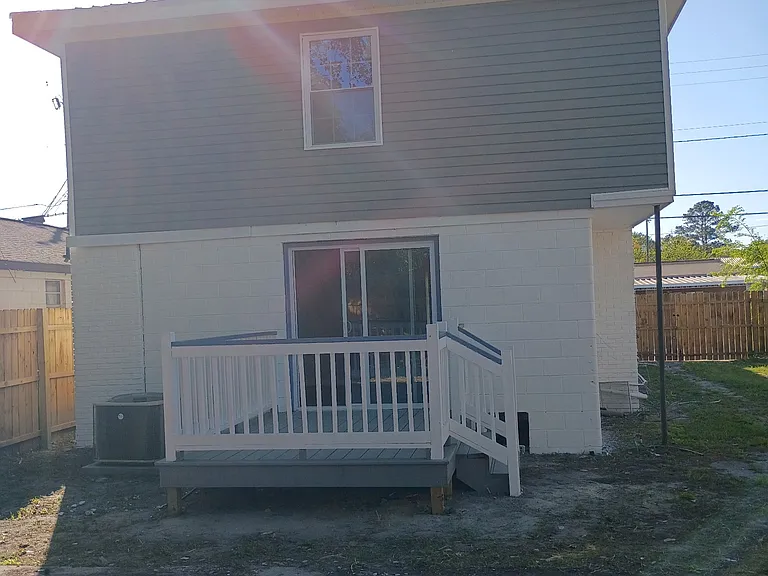 814 Allen Ave — Photo 17