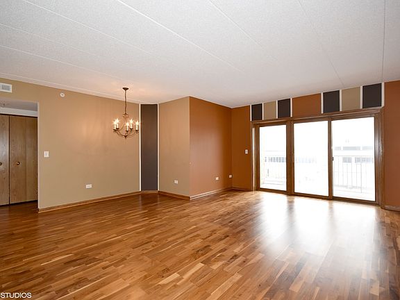 5th image of 2030 Saint Regis Dr APT 410