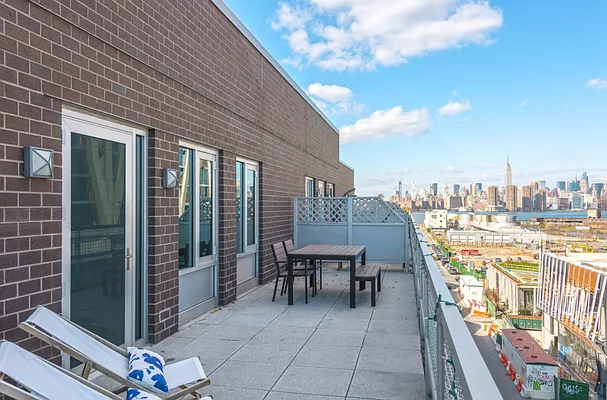 Rented by Compass | media 12