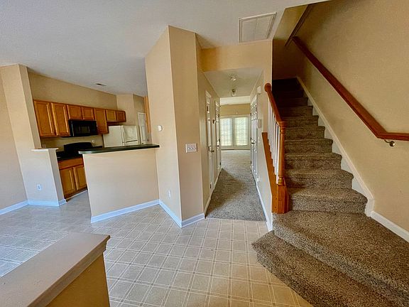 3rd image of 5308 Jocelyn Ln