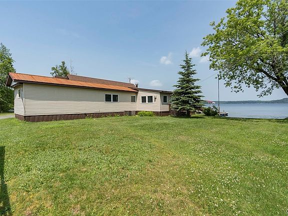 2nd image of 7423 Creekside Rd