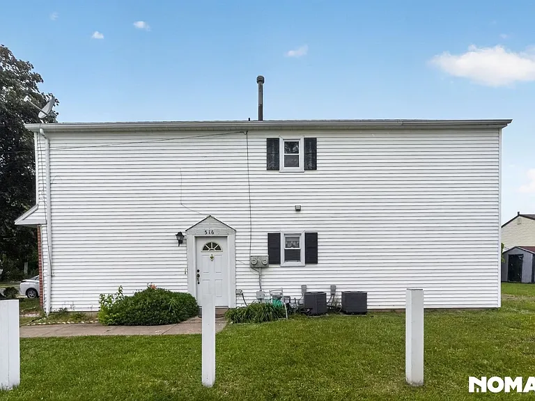 516 Corinthian Ave #B — Photo 2