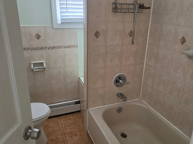 818 Madison Ave #3 — Photo 6