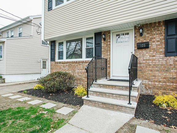 2nd image of 125 Crestwood Ave