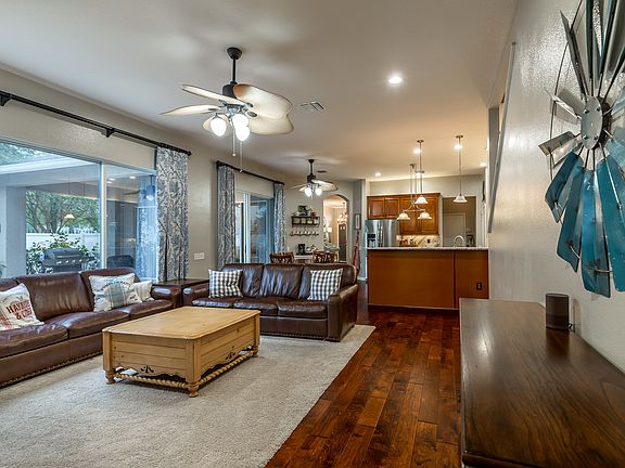 4th image of 20851 Riverforest Dr