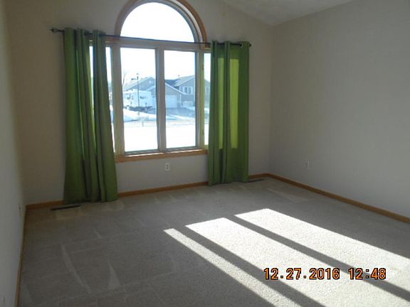5th image of 1287 Bellflower Ln