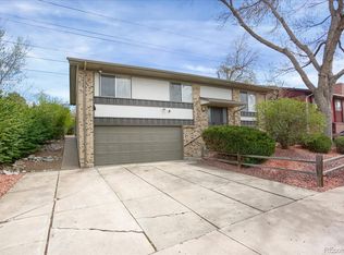 3070 S Roslyn St, Denver, CO 80231