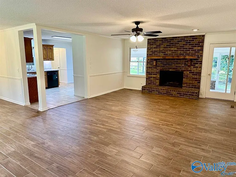 78 Vickie Ln — Photo 3