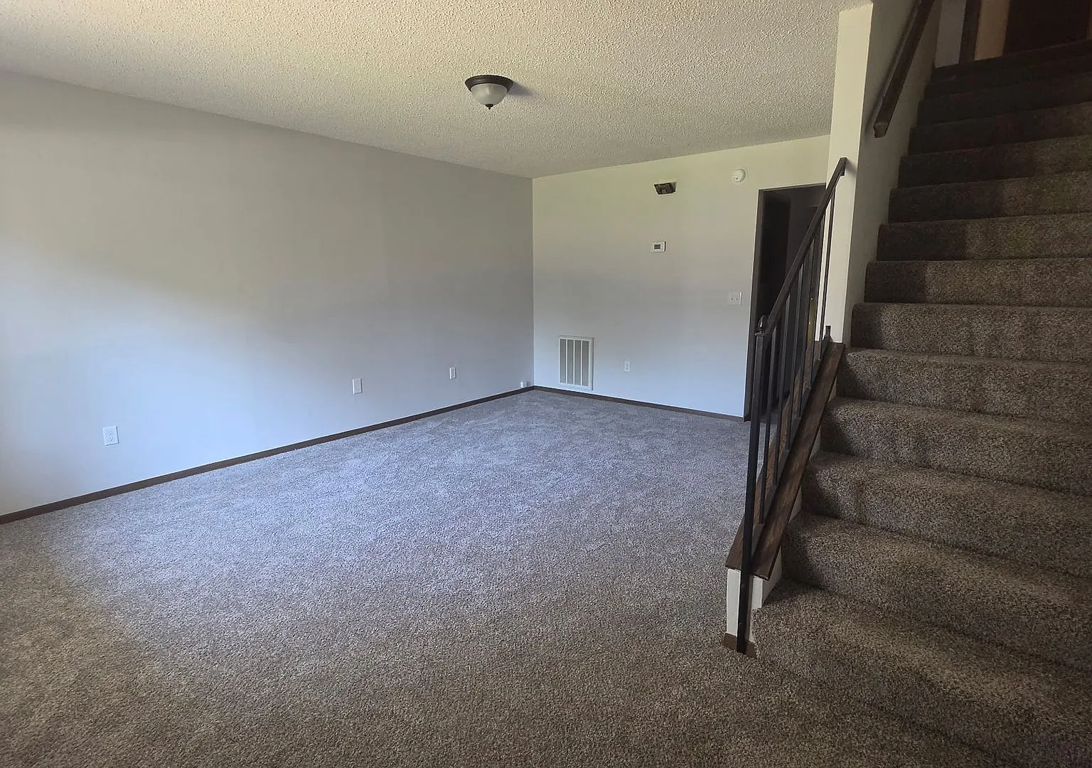 9 St. Francois Fourplex — Photo 2