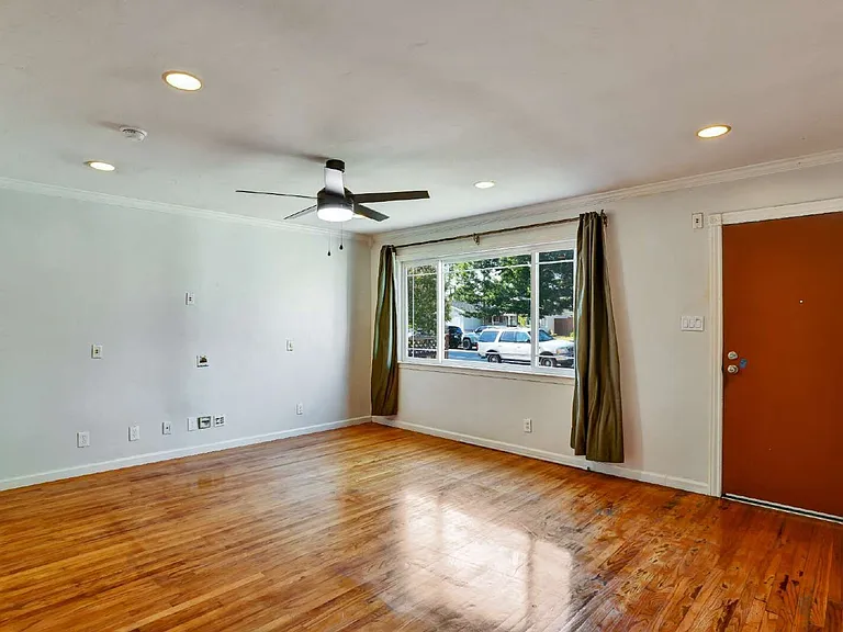 229 Seabiscuit Dr — Photo 6