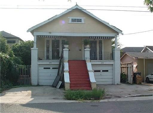 1st image of 216 Alonzo St