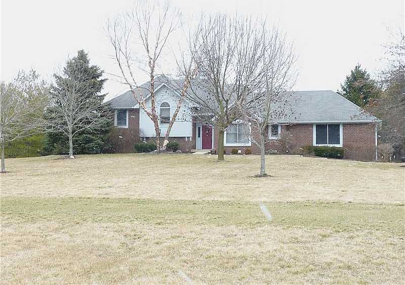 2nd image of 20210 James Rd