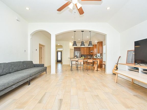 4th image of 16814 Ranger Ridge Dr