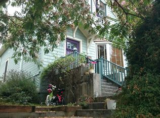 726 N 73rd St, Seattle, WA 98103