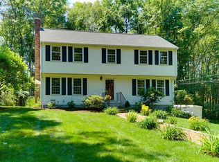 215 Fiske St, Holliston, MA 01746