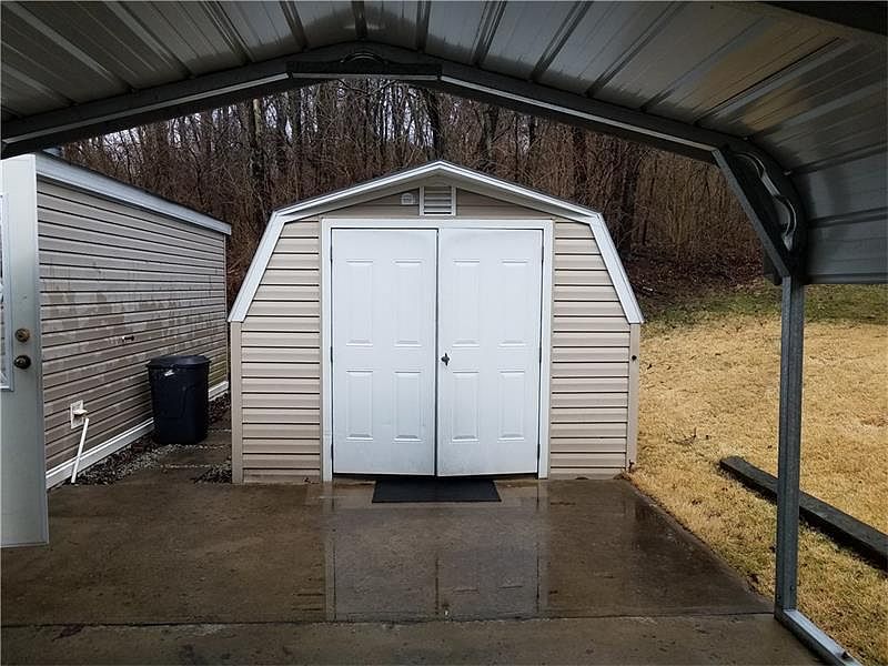 2nd image of 10 Hilltop Dr